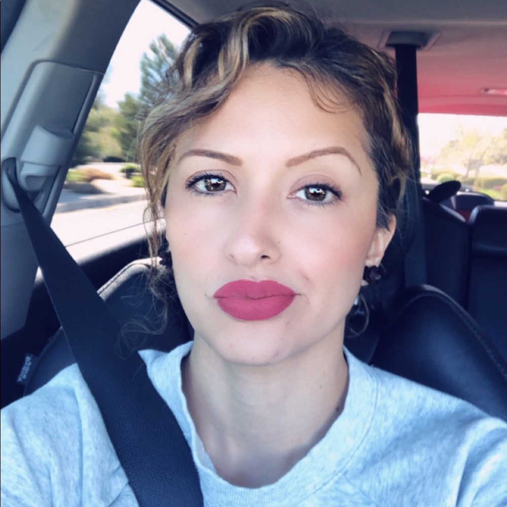 Meet your Posher, Gretell